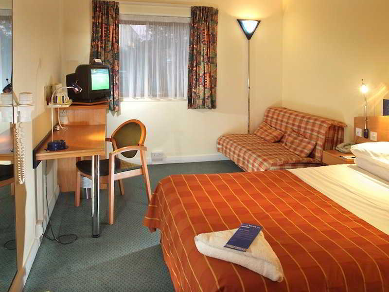Holiday Inn Express Taunton East By Ihg חדר תמונה