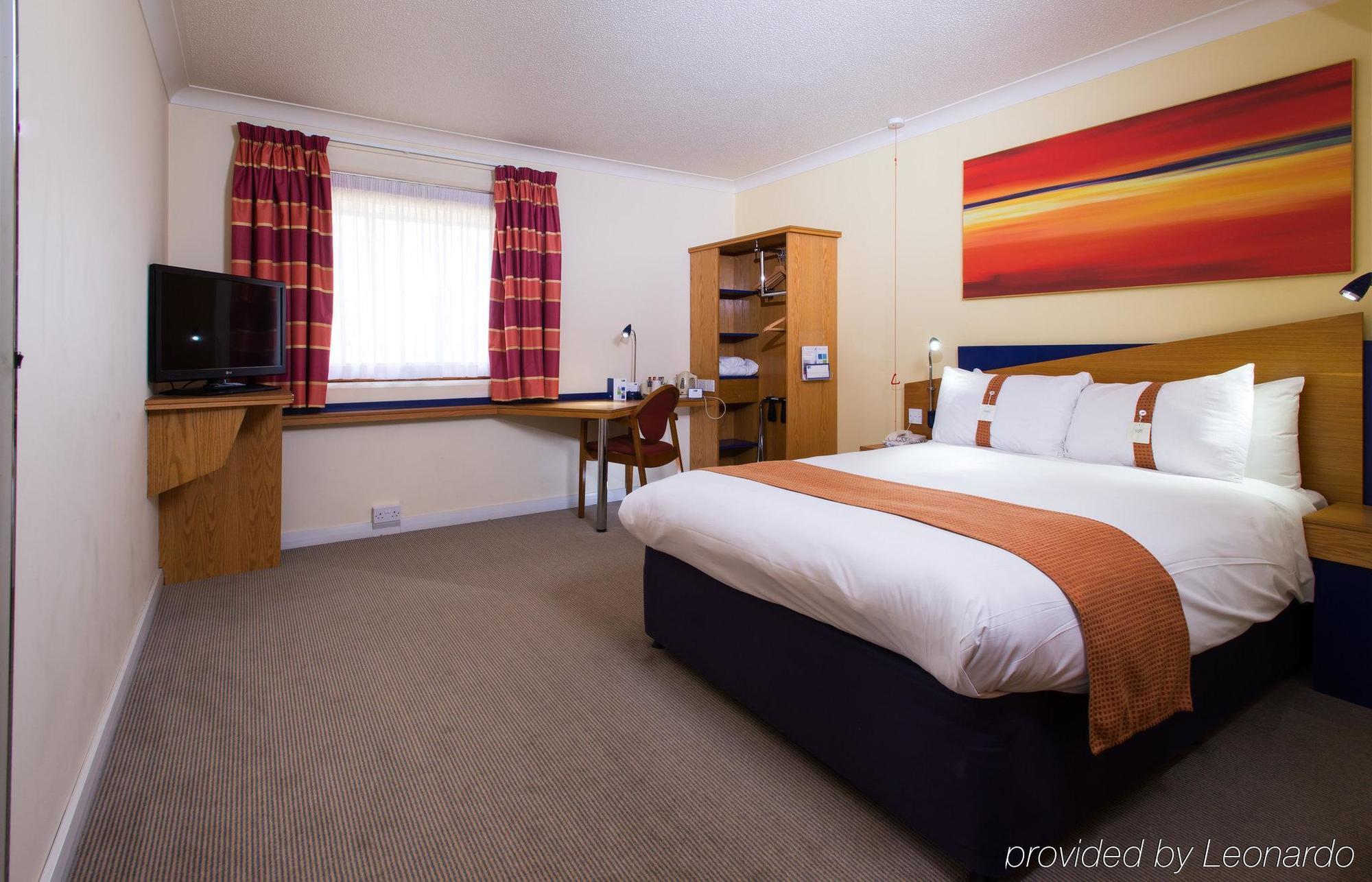 Holiday Inn Express Taunton East By Ihg מראה חיצוני תמונה